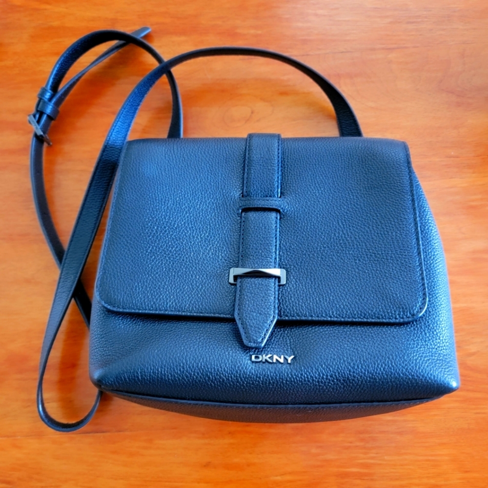DKNY Bailey Crossbody / Shoulder Bag - NWOT